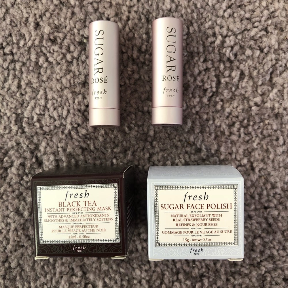 Fresh skincare bundle (mask, lip balm)